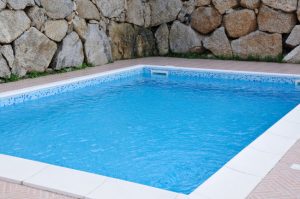 Small Pools Defined: Spools, Plunge Pools, Cocktail Pools, and Wading Pools