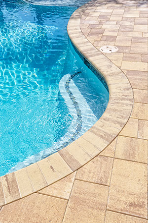 Pros and Cons of Salt Water Pools